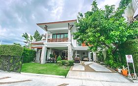 Royal Sammuk Villa